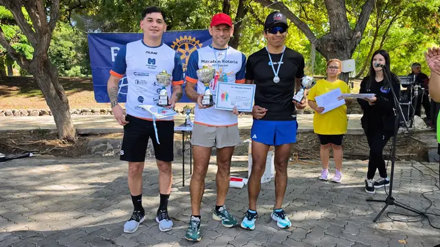 Podio masculino de los 10 km